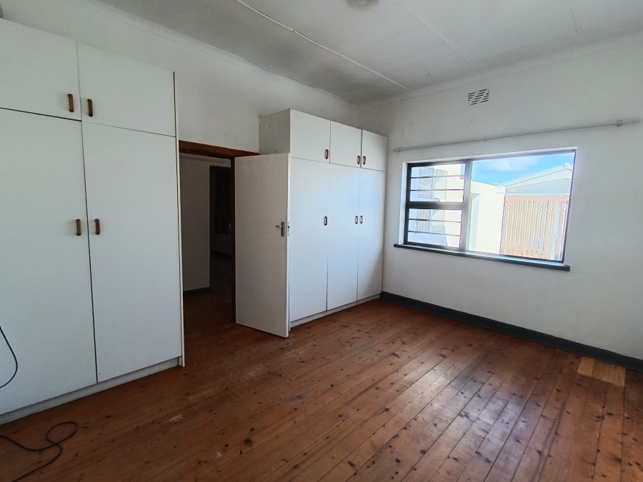 To Let 4 Bedroom Property for Rent in Lochnerhof Western Cape